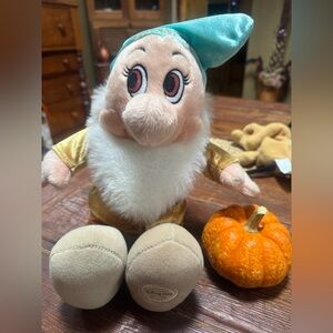 Disney Bashful Dwarf Vintage Gold Plush with Black Accents 13.5 inch NWT